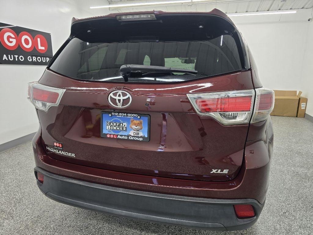 Toyota Highlander XLE FWD V6 2015