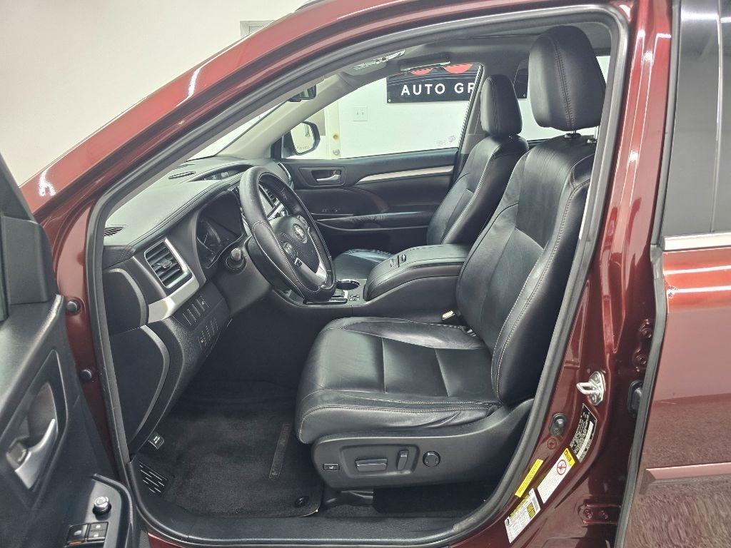 Toyota Highlander XLE FWD V6 2015