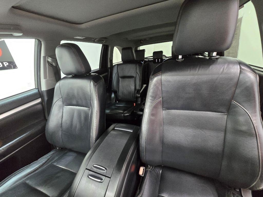 Toyota Highlander XLE FWD V6 2015