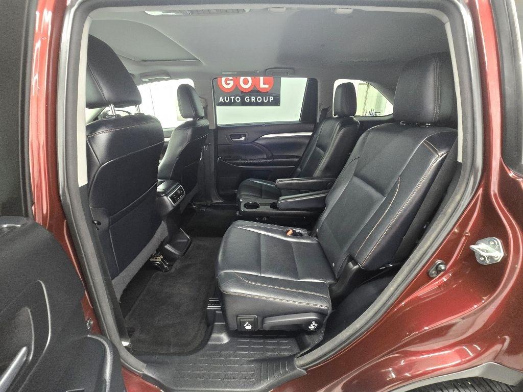 Toyota Highlander XLE FWD V6 2015