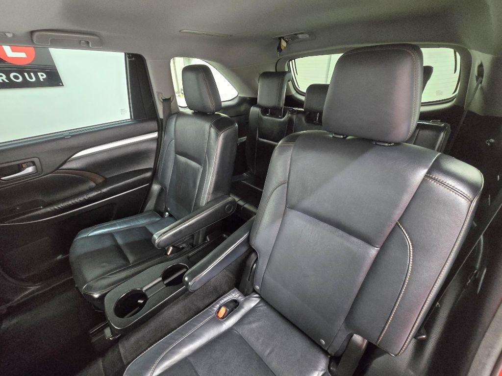 Toyota Highlander XLE FWD V6 2015