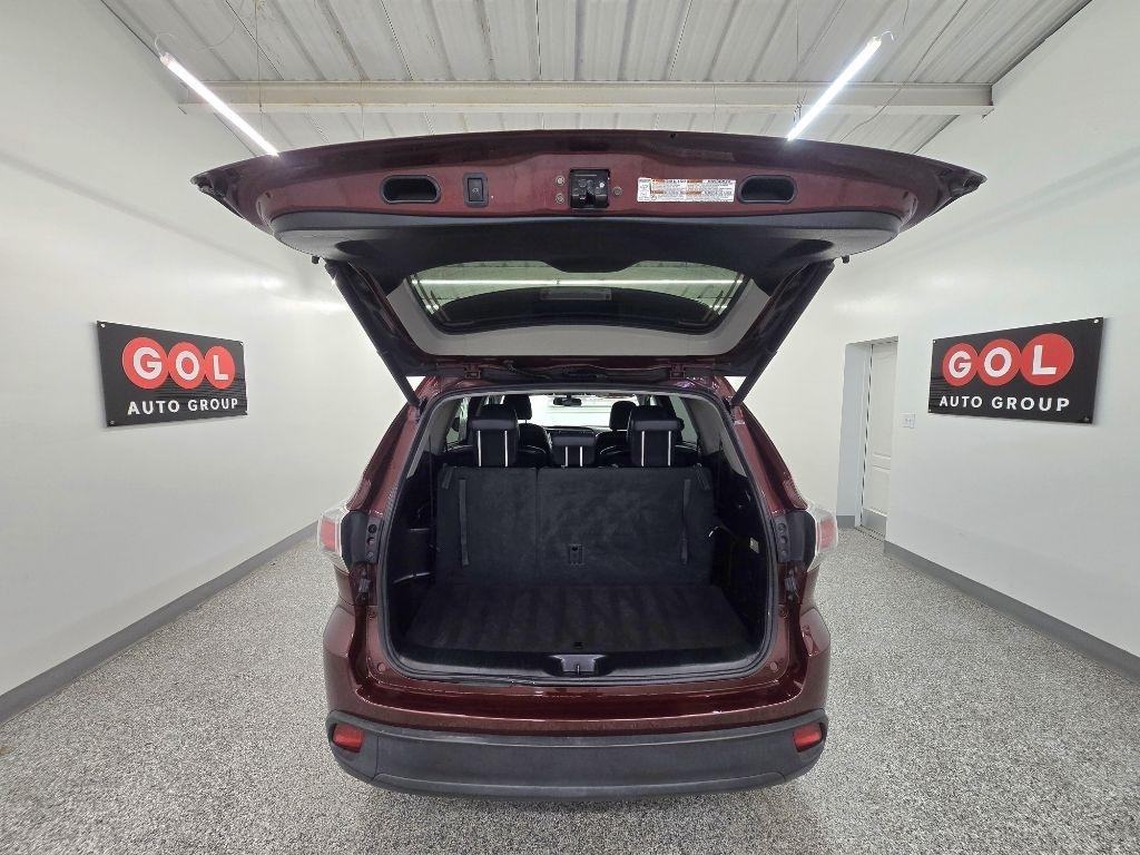 Toyota Highlander XLE FWD V6 2015