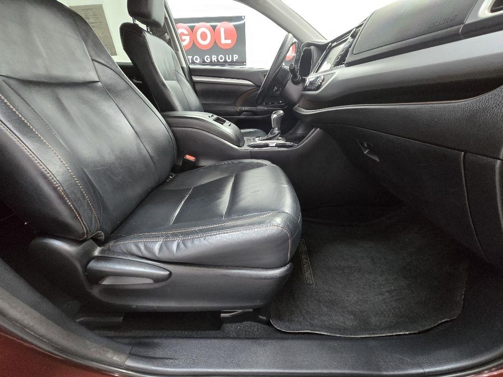 Toyota Highlander XLE FWD V6 2015
