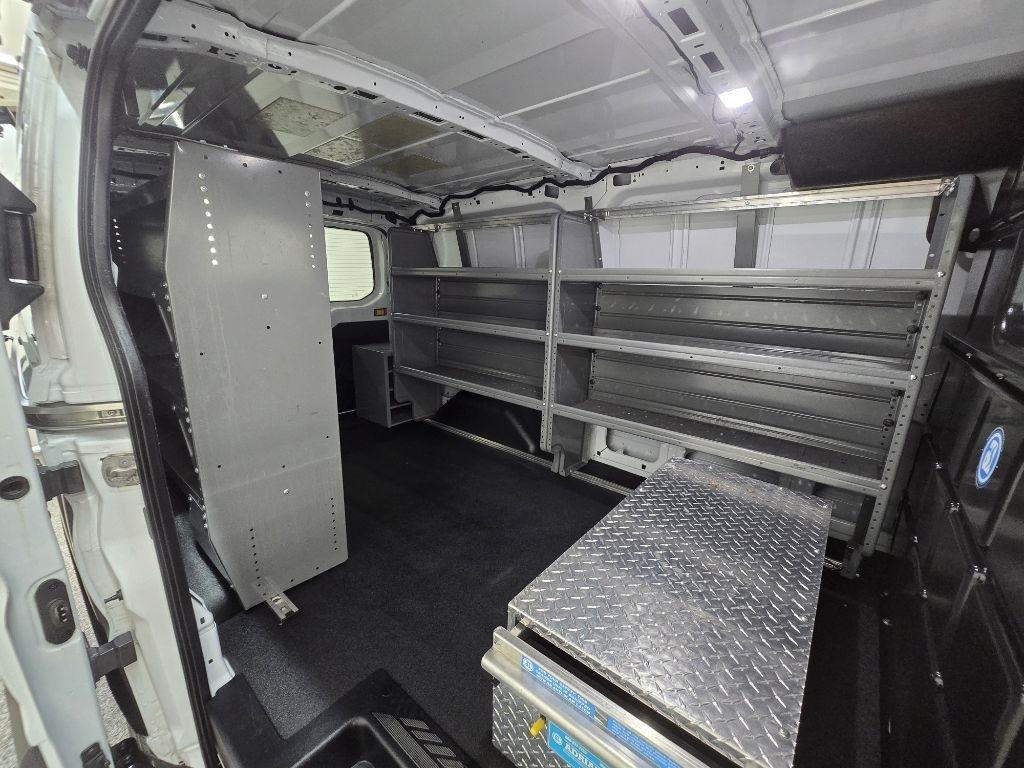 Ford Transit 150 Van Low Roof w/Sliding Pass. 130-in. WB 2022