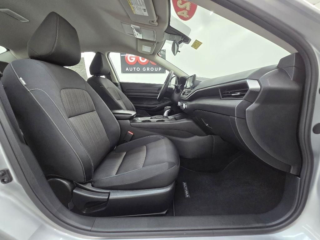 Nissan Altima 2.5 S 2024