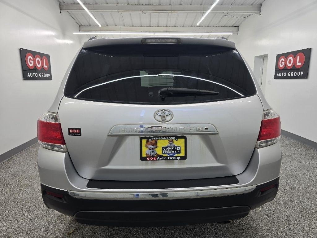Toyota Highlander Limited 2WD 2013