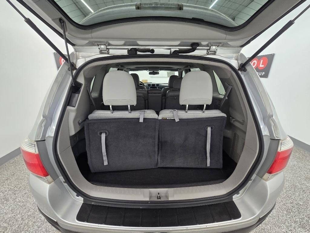 Toyota Highlander Limited 2WD 2013