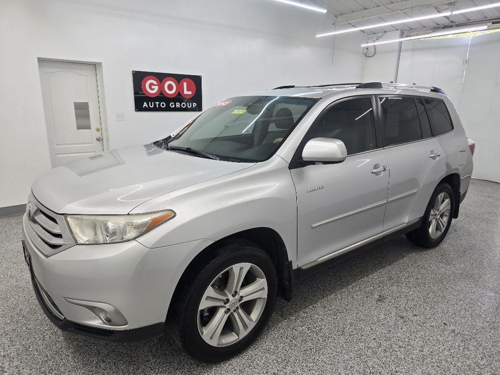 Toyota Highlander Limited 2WD 2013