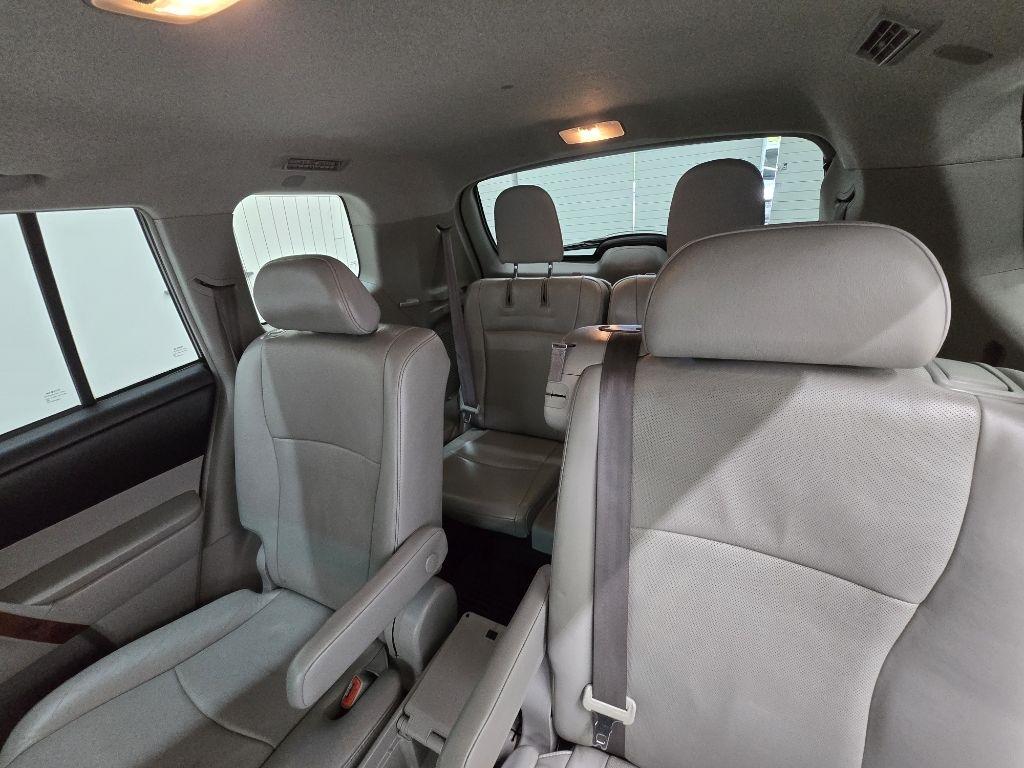 Toyota Highlander Limited 2WD 2013