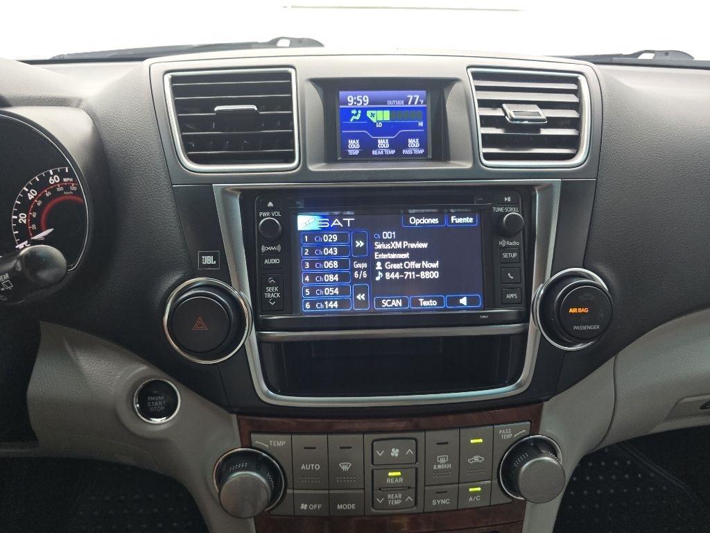 Toyota Highlander Limited 2WD 2013