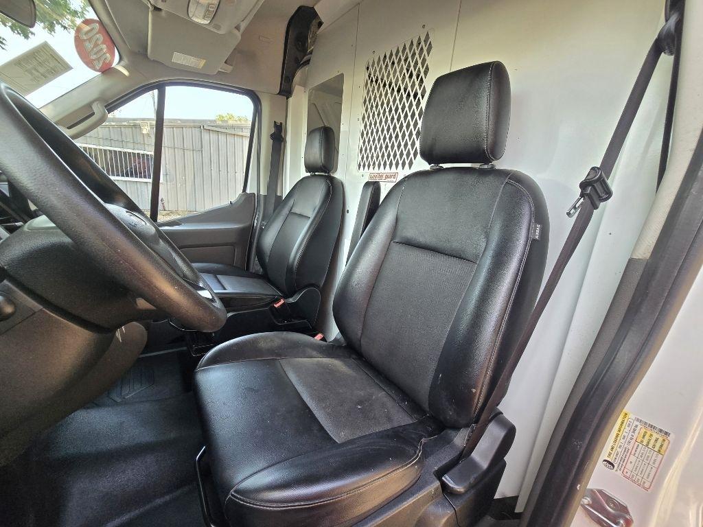 Ford Transit 250 Van Med. Roof w/Sliding Pass. 130-in. WB 2020