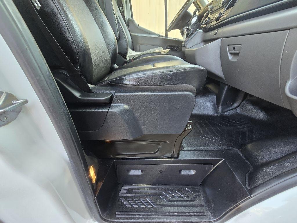 Ford Transit 250 Van Med. Roof w/Sliding Pass. 130-in. WB 2020