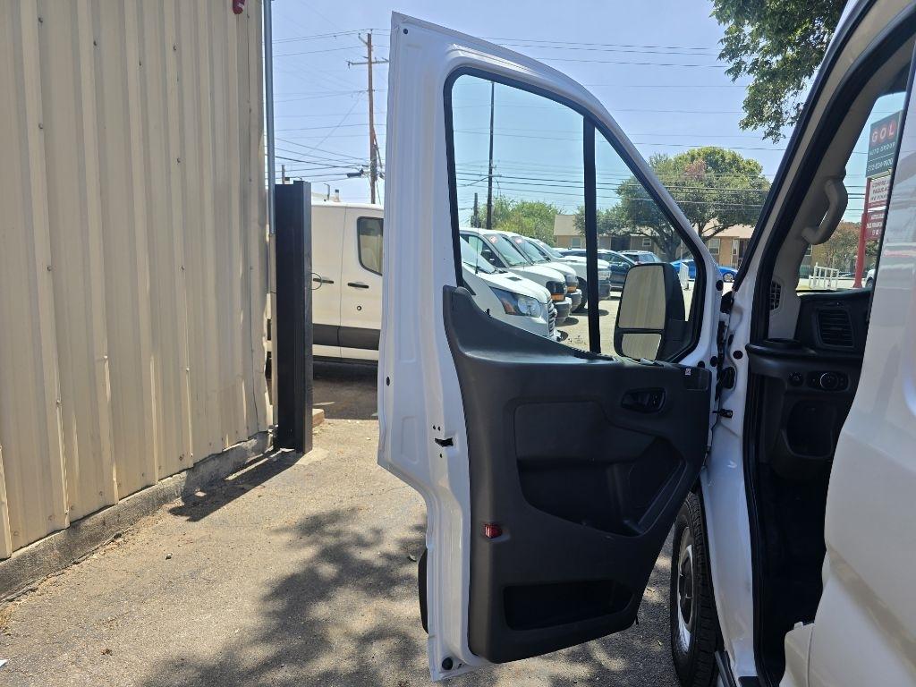 Ford Transit 250 Van Med. Roof w/Sliding Pass. 130-in. WB 2020