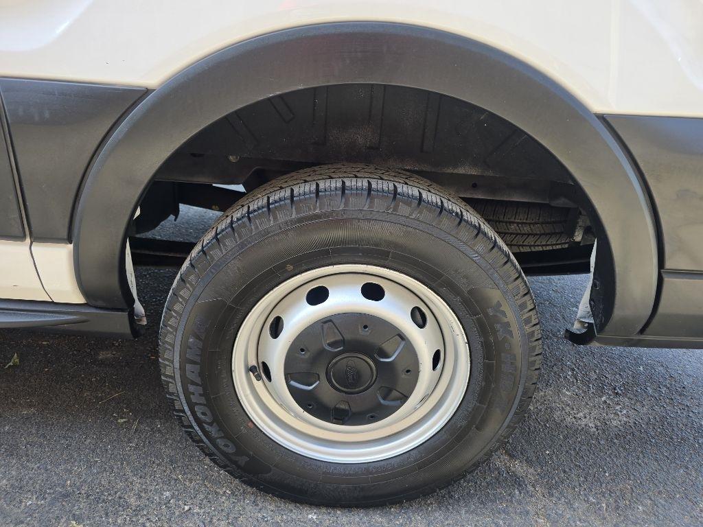 Ford Transit 250 Van Med. Roof w/Sliding Pass. 130-in. WB 2020