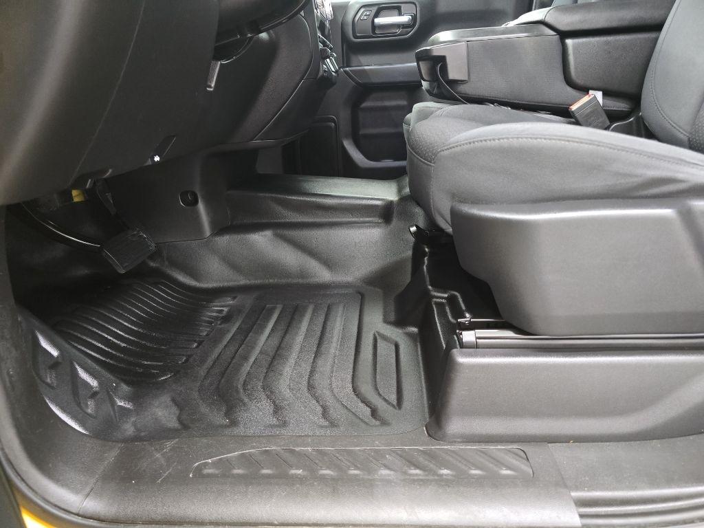 GMC Sierra 1500 Base Double Cab 2WD 2021