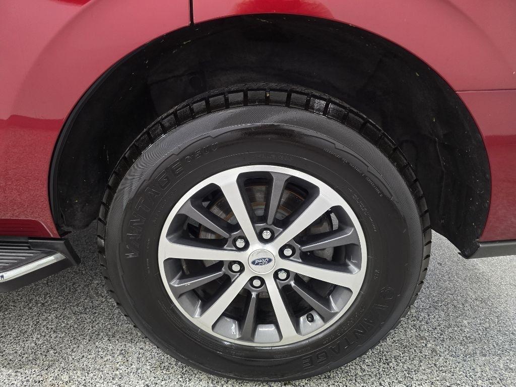 Ford Expedition XLT 2WD 2018