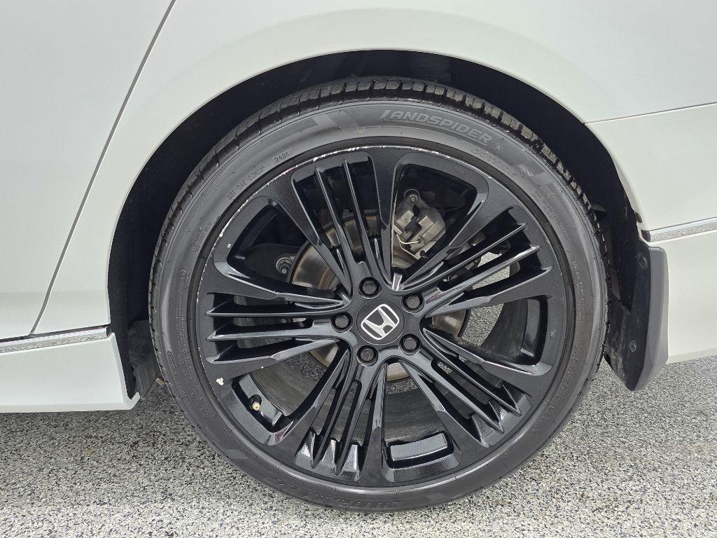 Honda Accord Touring 2.0T 10A 2018