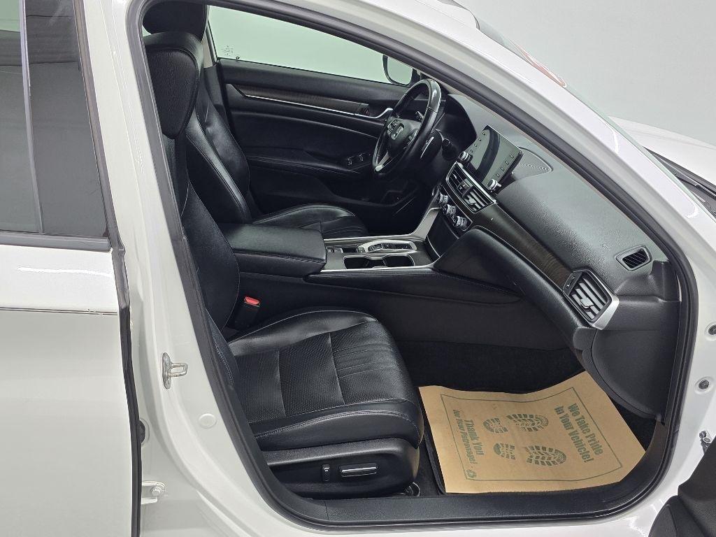 Honda Accord Touring 2.0T 10A 2018