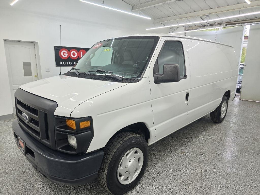 Ford Econoline E-150 2012