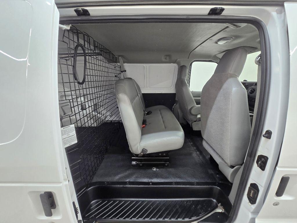 Ford Econoline E-150 2012