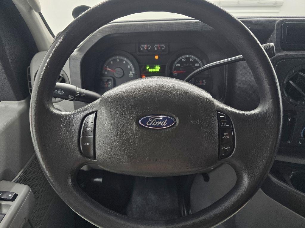 Ford Econoline E-150 2012