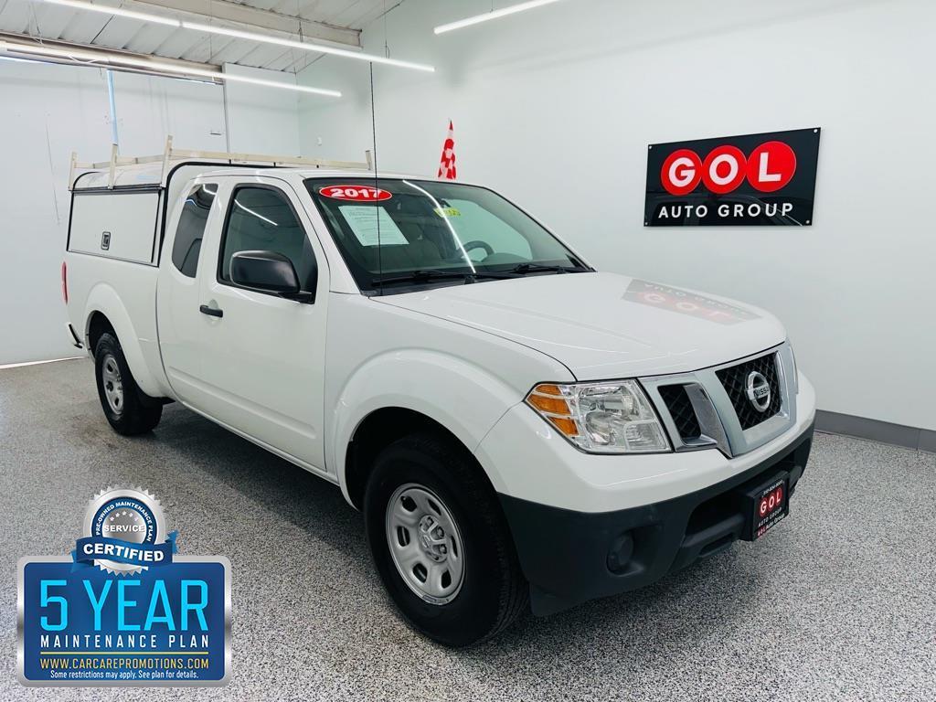 Nissan Frontier SV King Cab I4 5MT 2WD 2017