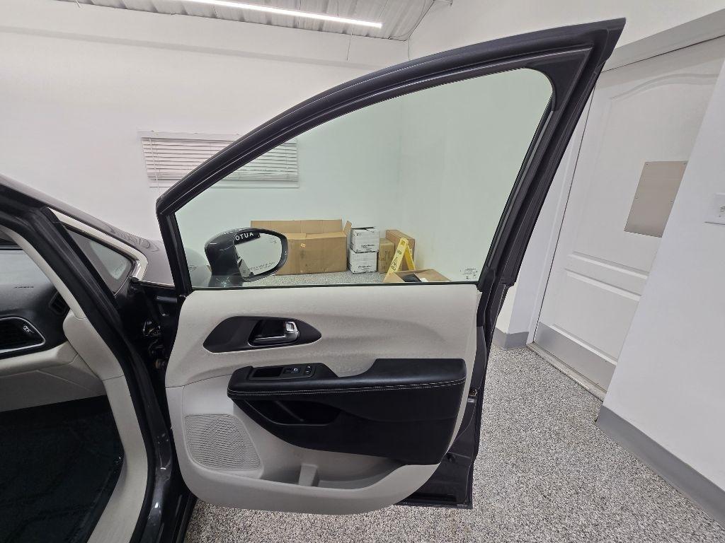 Chrysler Pacifica Touring-L 2022