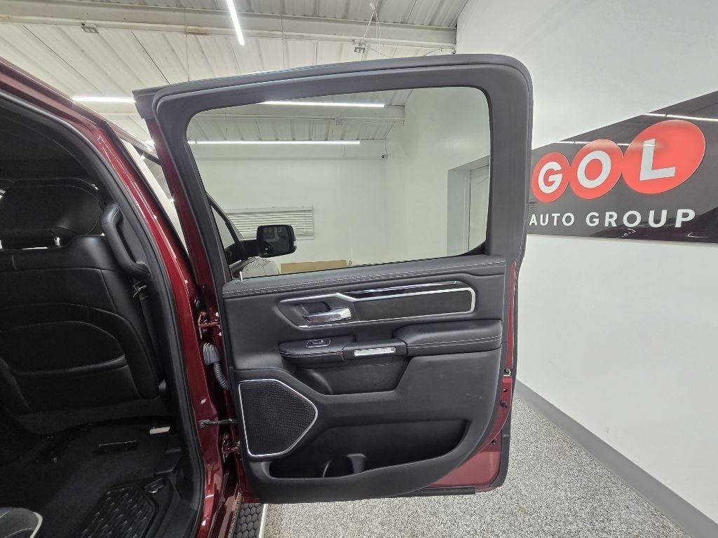 RAM 1500 Laramie Crew Cab SWB 2WD 2019