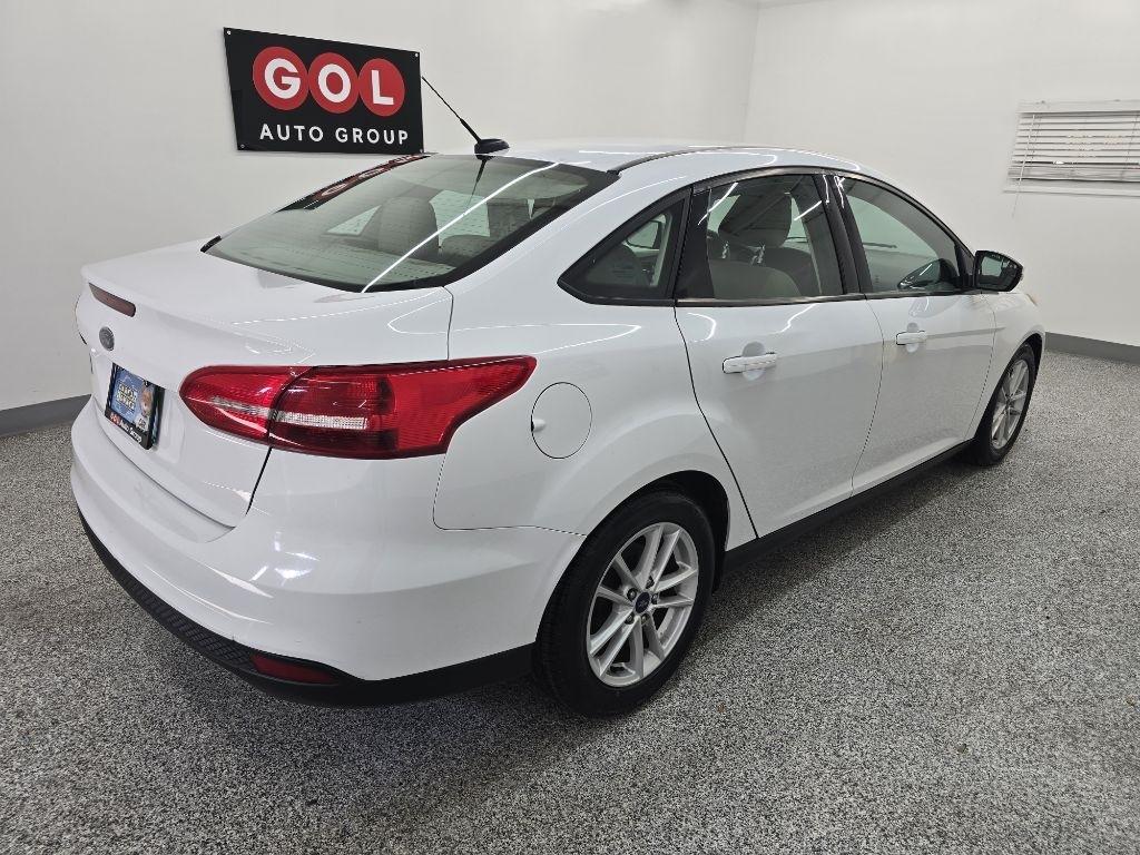 Ford Focus SE Sedan 2017