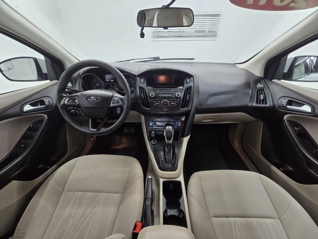 Ford Focus SE Sedan 2017