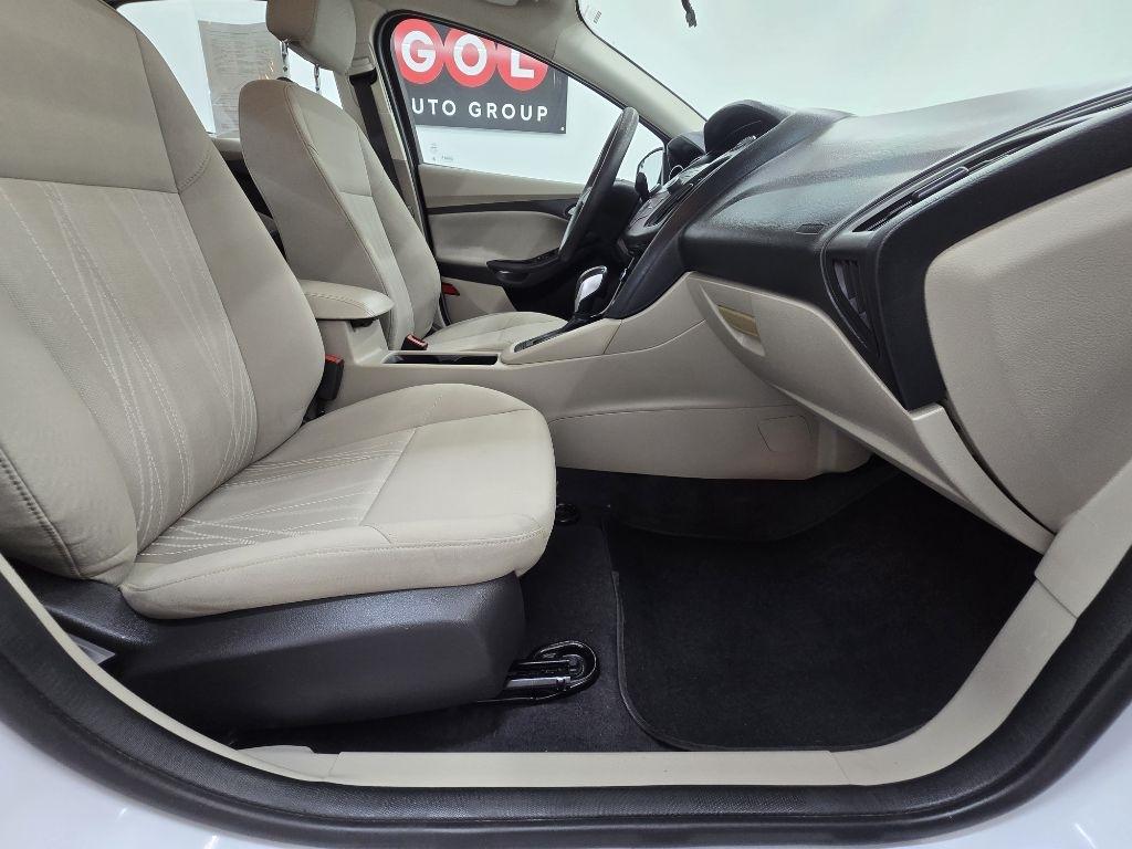 Ford Focus SE Sedan 2017