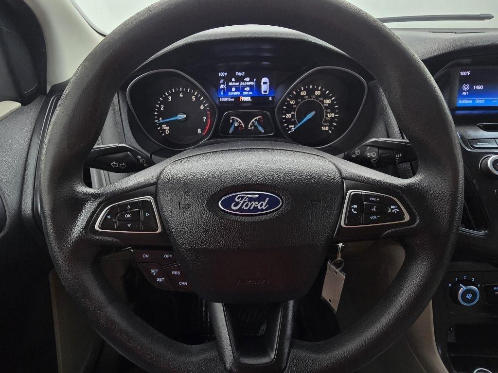Ford Focus SE Sedan 2017