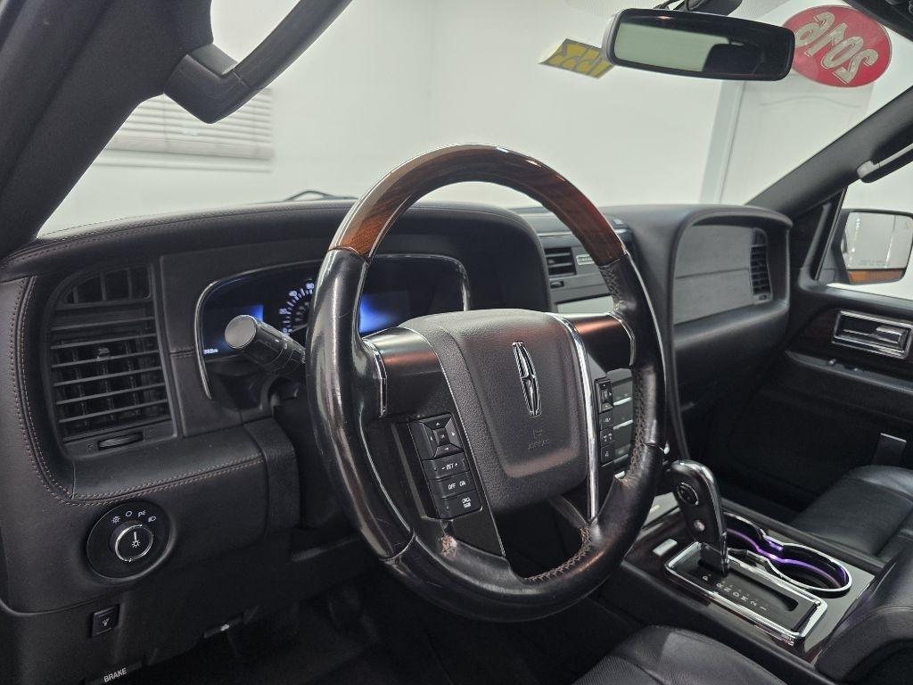 Lincoln Navigator L Reserve 2WD 2016