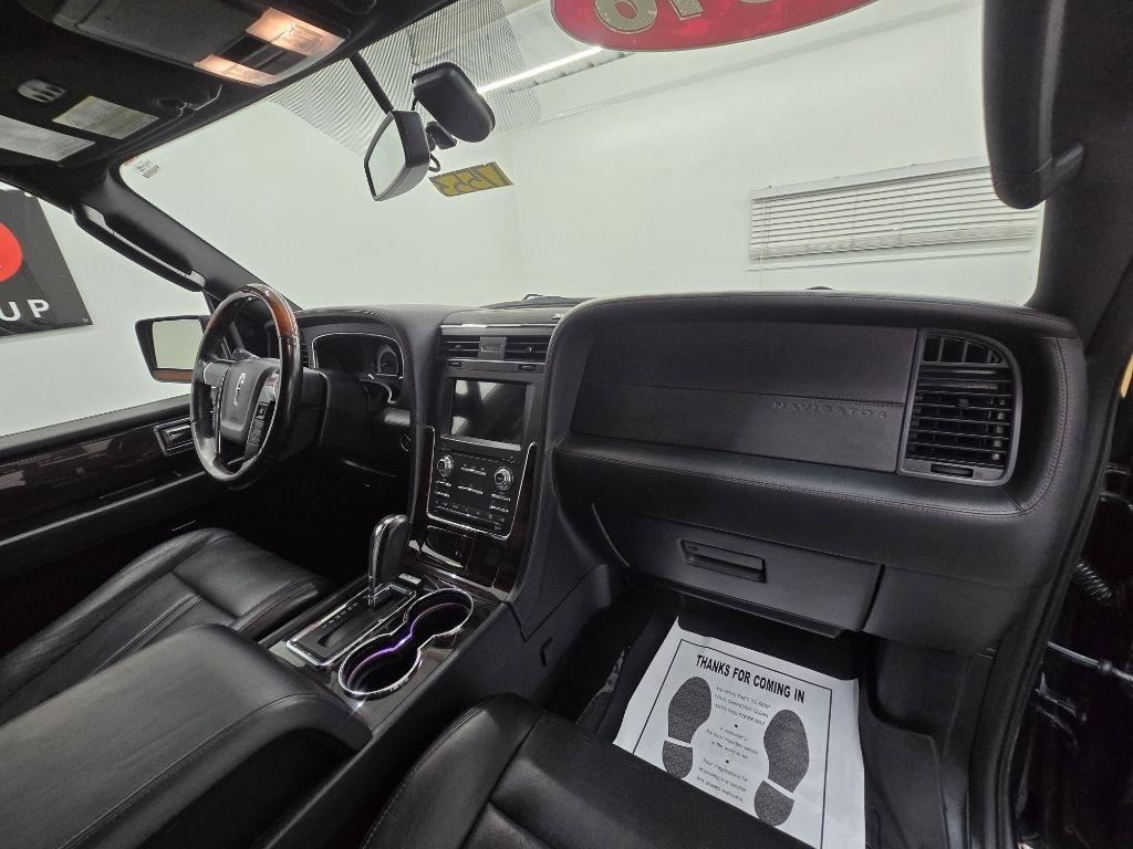 Lincoln Navigator L Reserve 2WD 2016