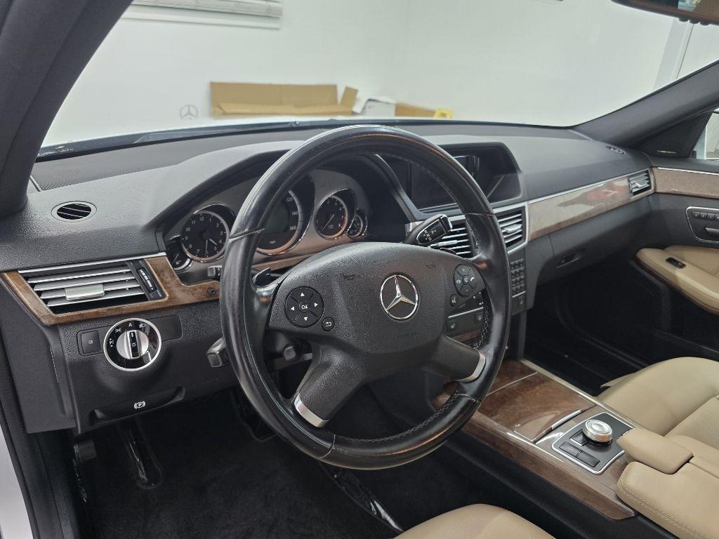 Mercedes-Benz E-Class E350 Sedan 2011