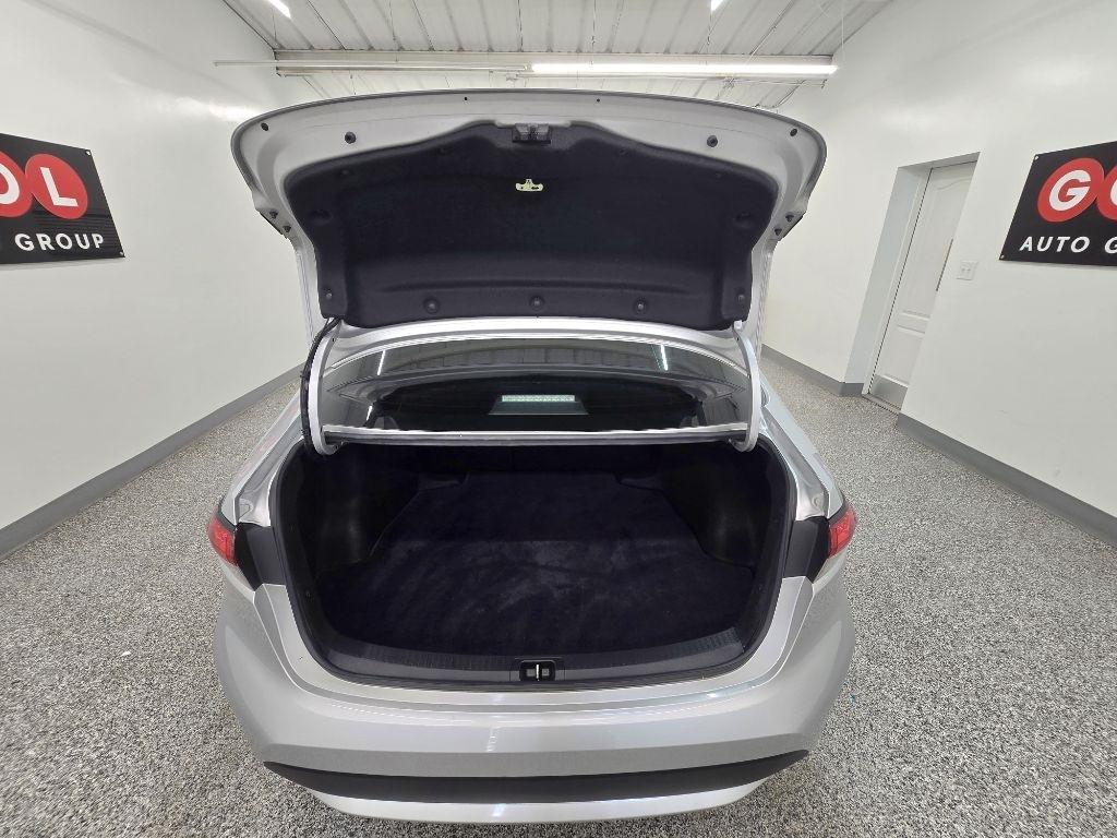Toyota Corolla LE 2022