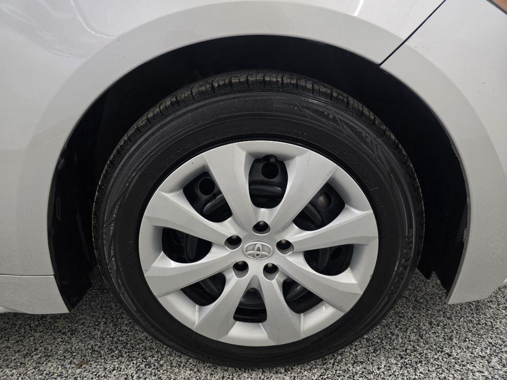 Toyota Corolla LE 2022