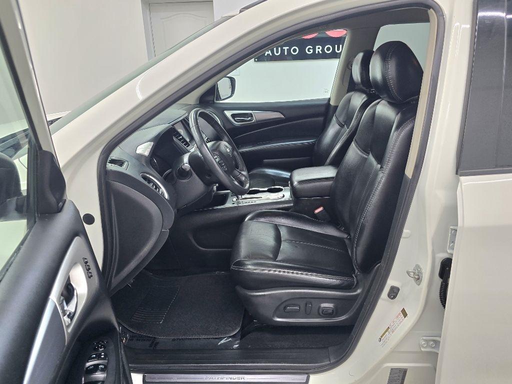 Nissan Pathfinder SL 2020