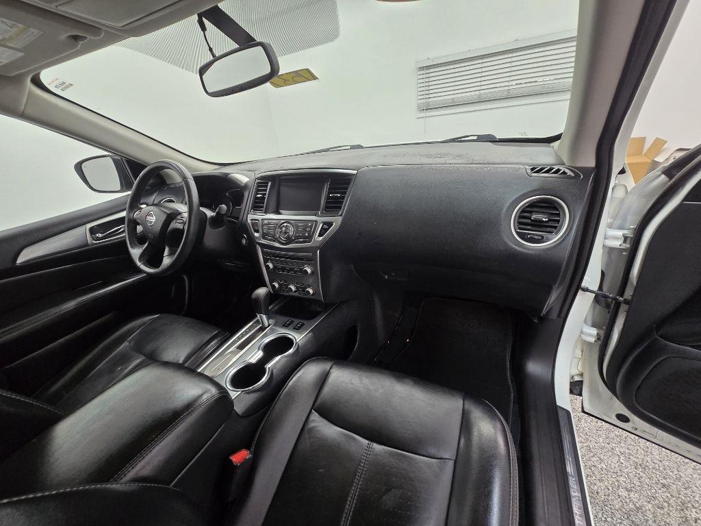 Nissan Pathfinder SL 2020