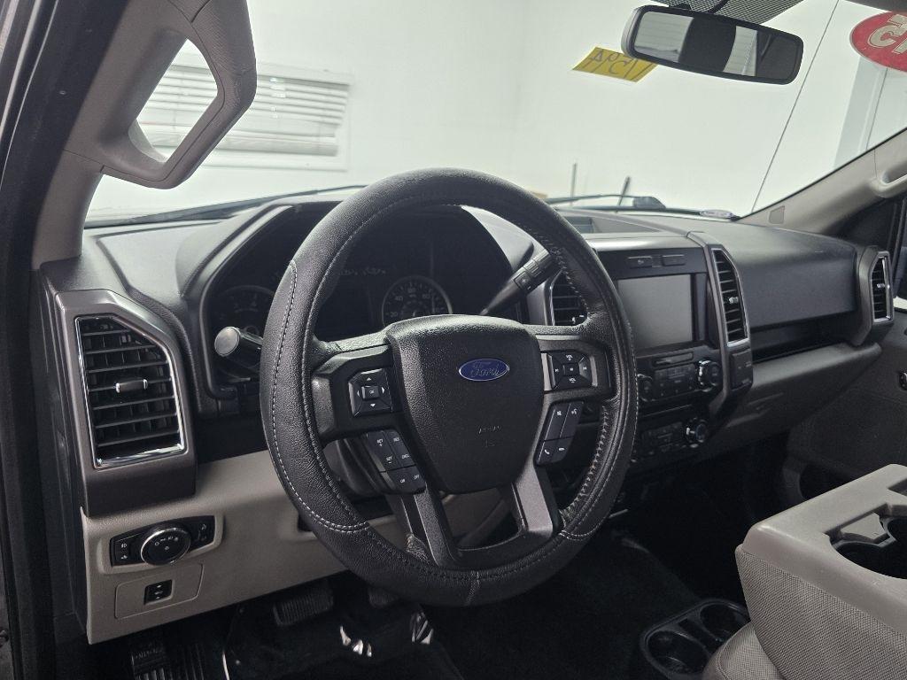 Ford F-150 XLT SuperCrew 5.5-ft. Bed 2WD 2015