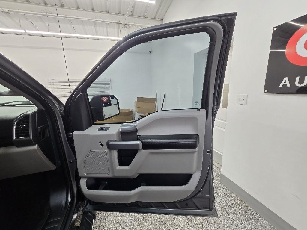 Ford F-150 XLT SuperCrew 5.5-ft. Bed 2WD 2015