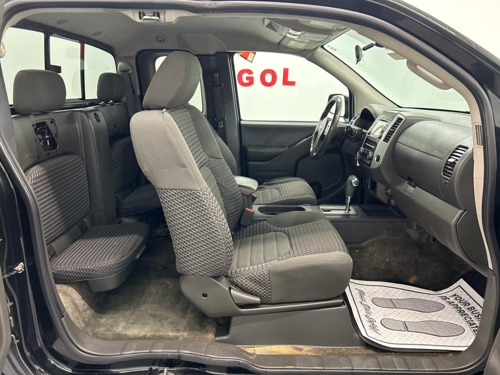 Nissan Frontier SV King Cab 5AT 2WD 2017