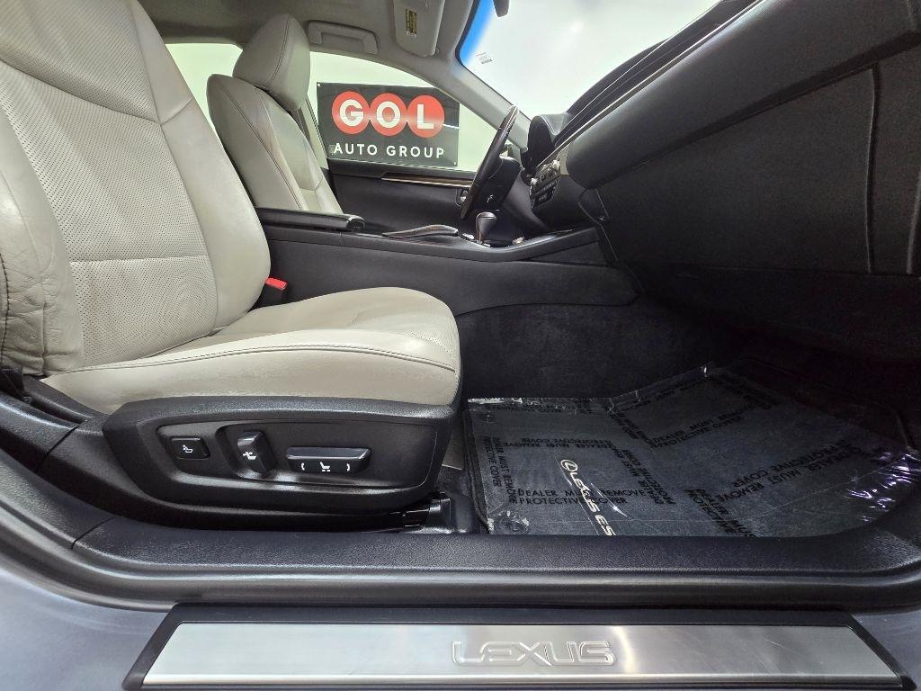 Lexus ES 350 Sedan 2014