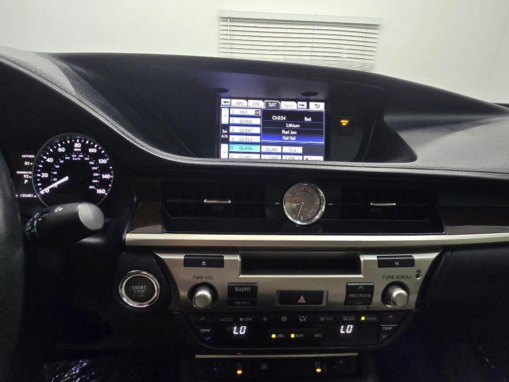 Lexus ES 350 Sedan 2014