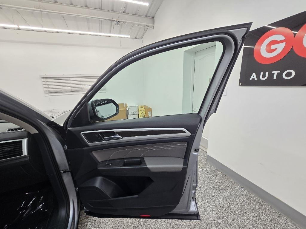 Volkswagen Atlas V6 SE w/Technology 4MOTION 2023