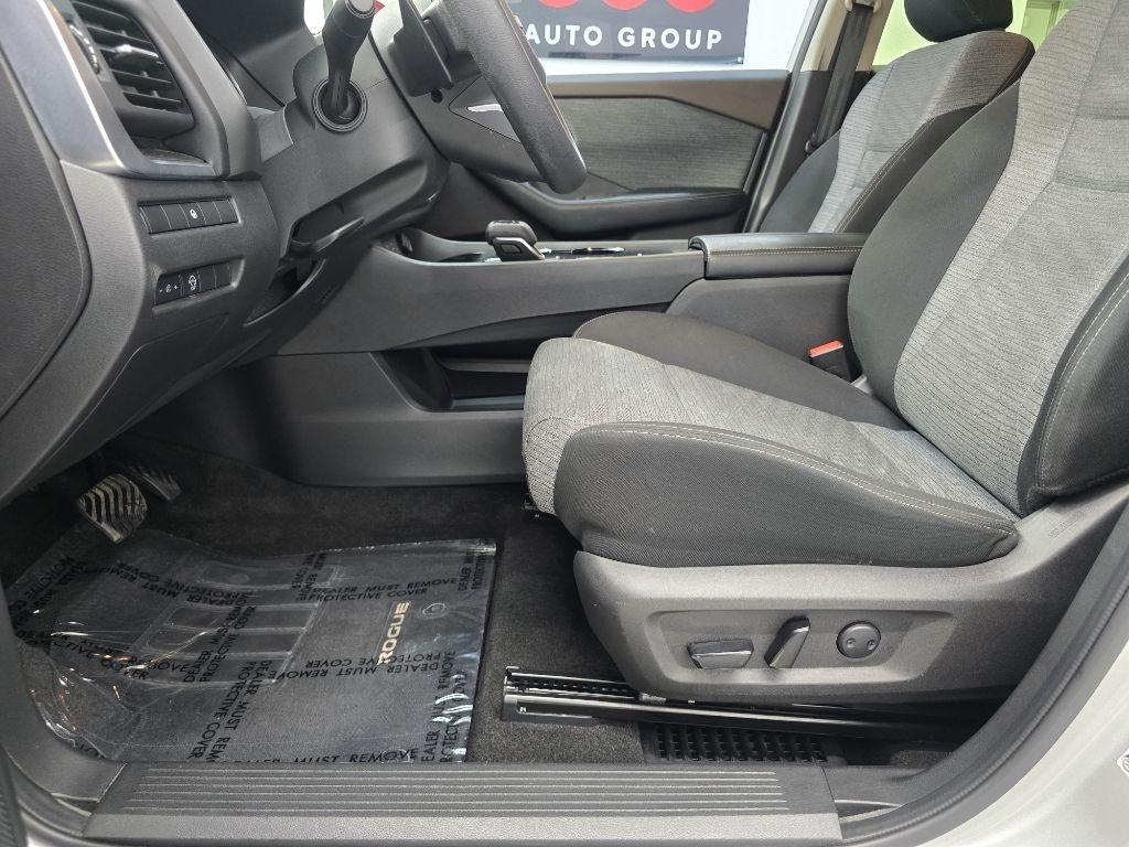 Nissan Rogue SV 2023