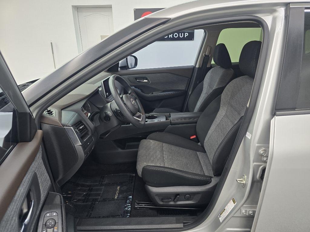 Nissan Rogue SV 2023