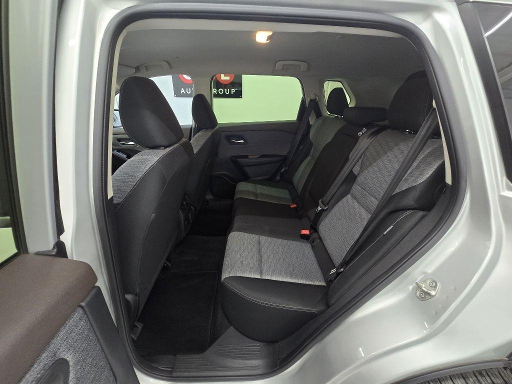 Nissan Rogue SV 2023