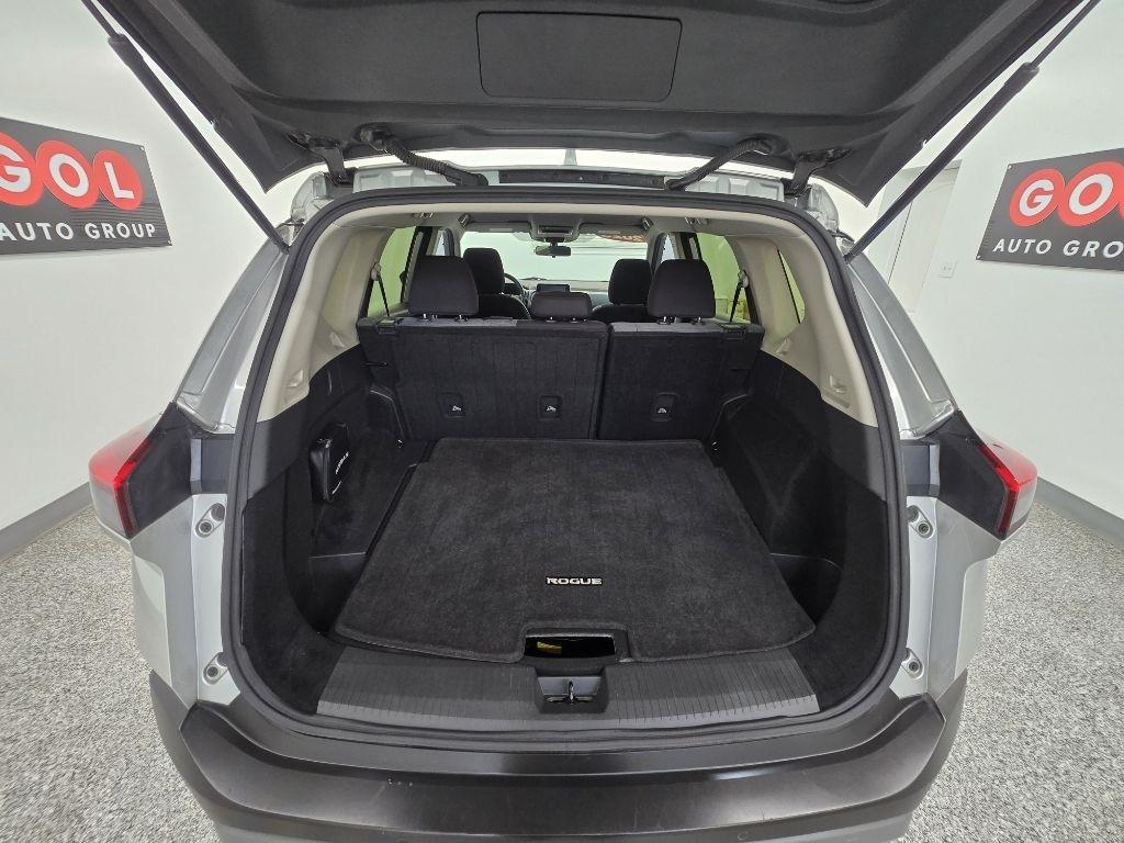 Nissan Rogue SV 2023