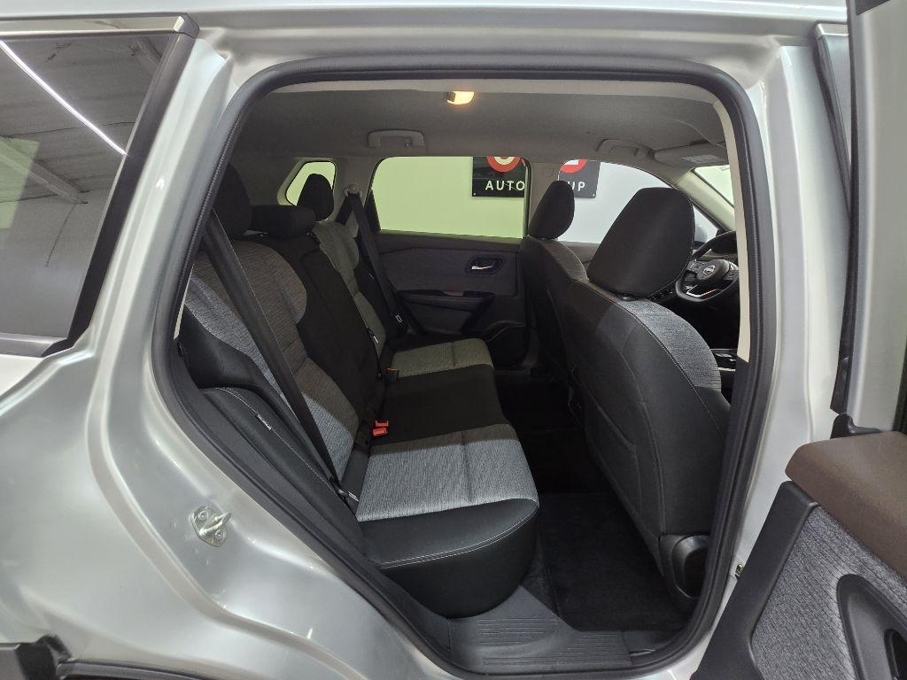 Nissan Rogue SV 2023